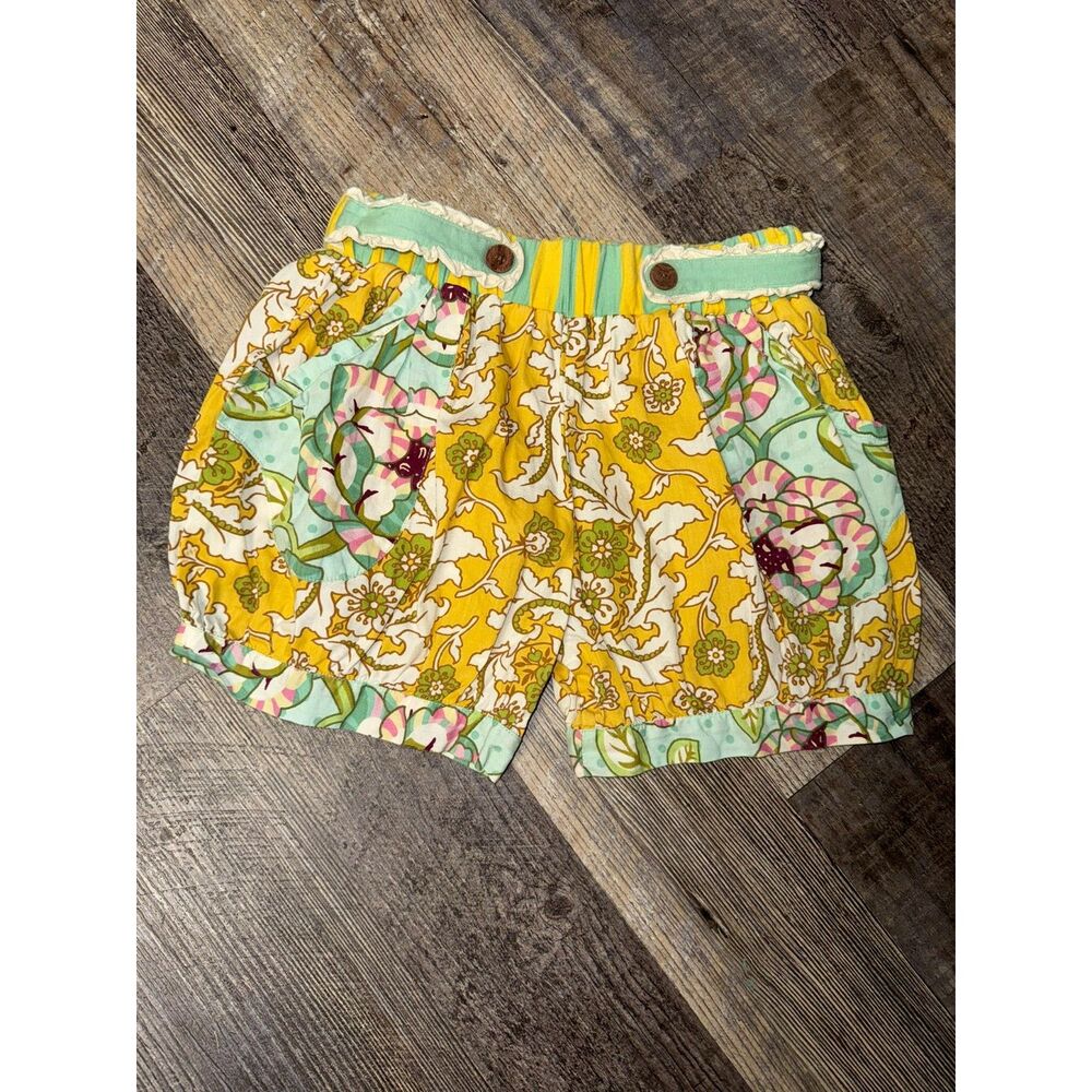 LIKE NEW GIRLS BUBBLE SHORTS